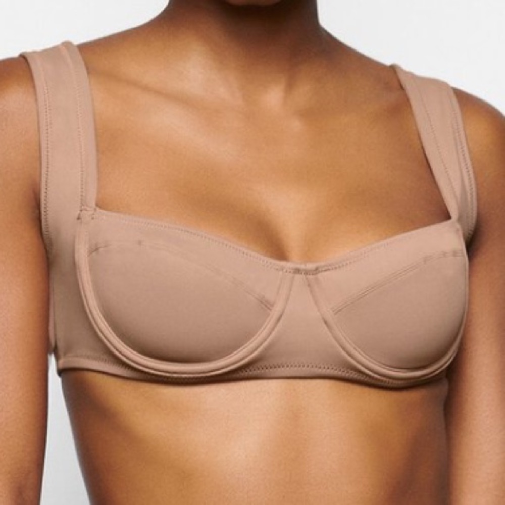 NWT SKIMS Shaping Swim Bikini Top Sz 4X